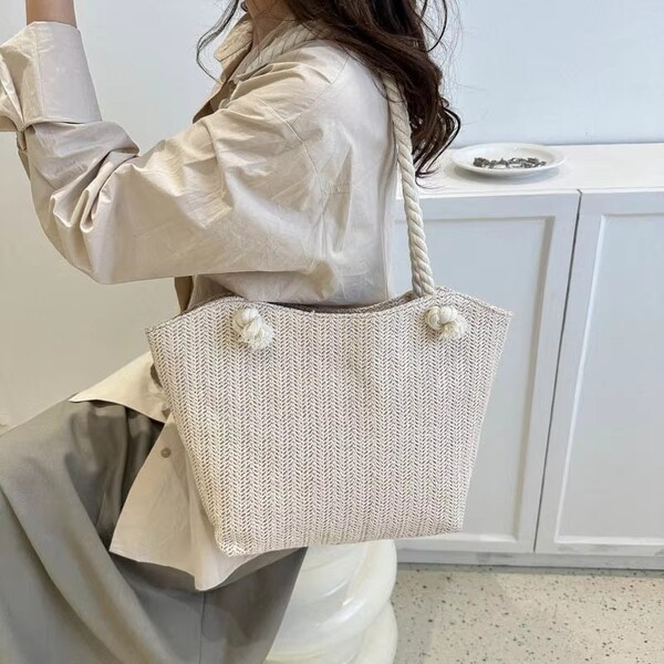 Womens Large Capacity Straw Bag