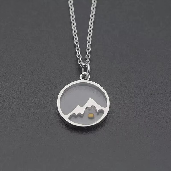 Ladies Fashion Stainless Steel Resin Necklace