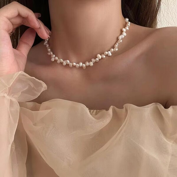 Vintage Faux Pearl Fashion Jewelry Necklace
