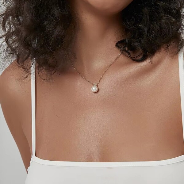 Brass Gold Plated Simple Pearl Pendant Necklace